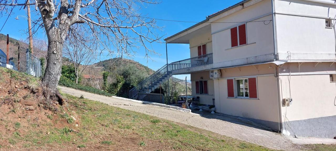 Country Home Genesi 20 Min From Trikala Exteriör bild
